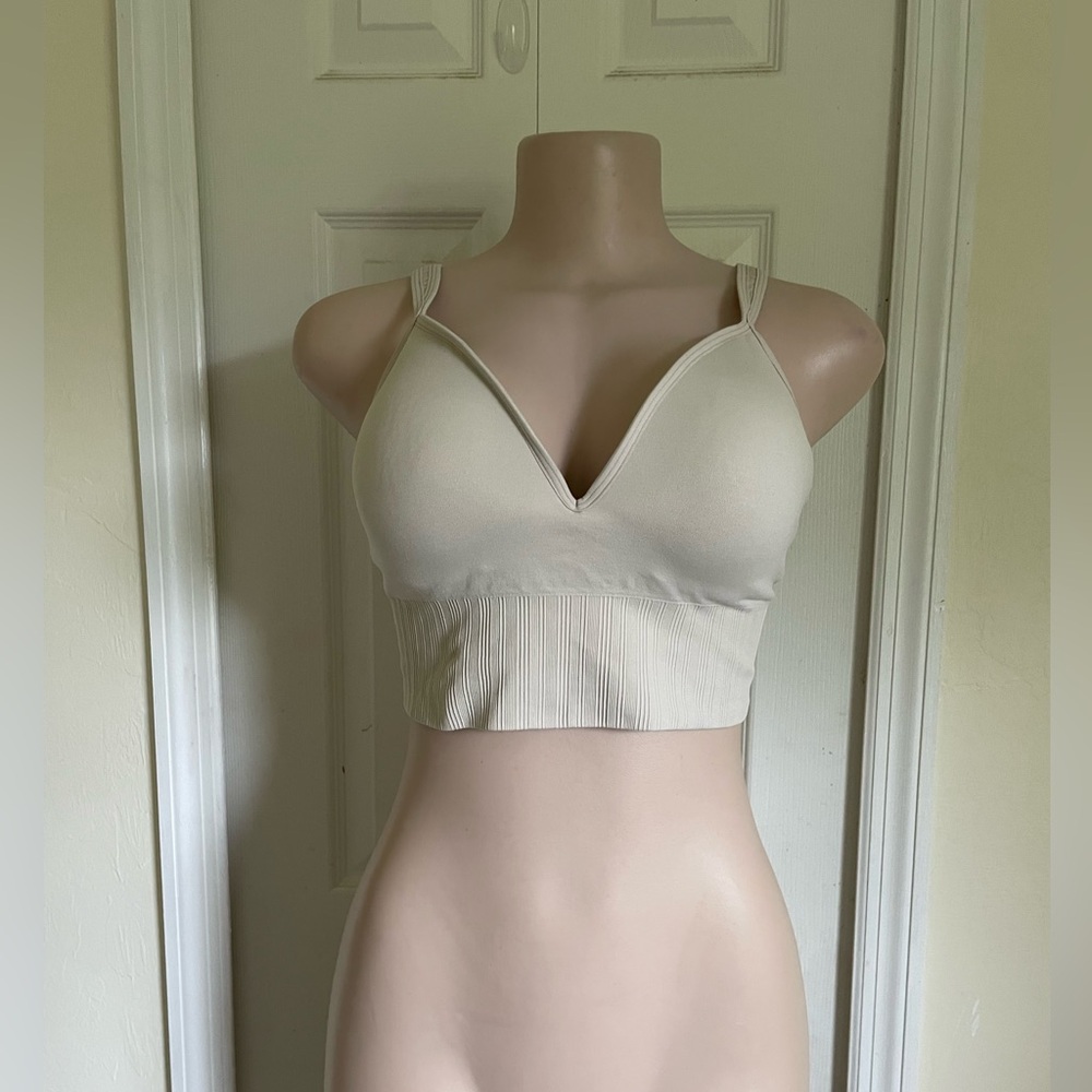 Athleta Cream V-Neck Crop Top